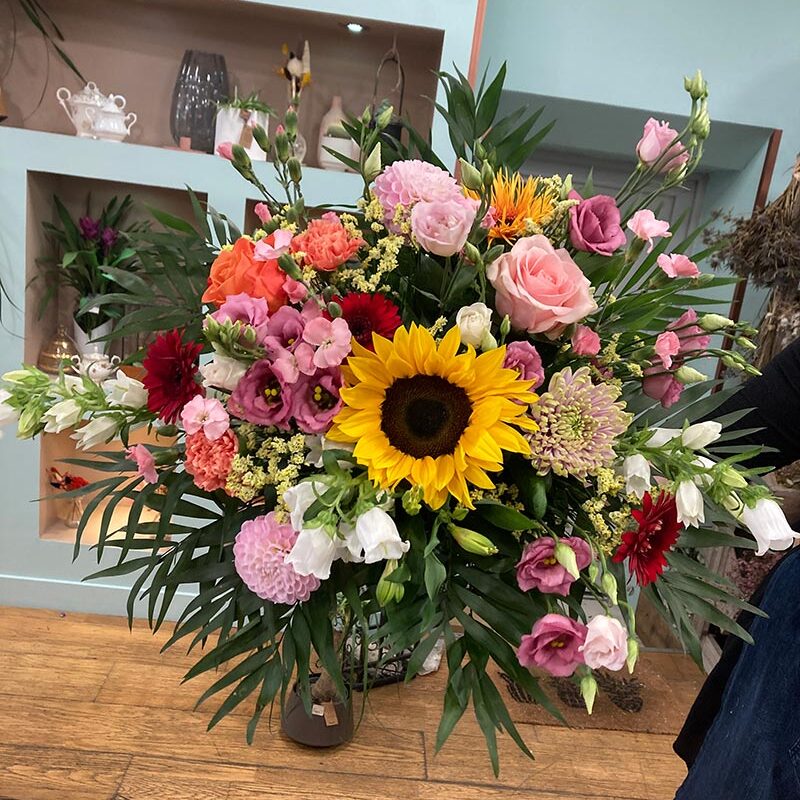 Bouquet de fleurs fraîches pour souhaiter un bon rétablissement, conçu par Pom’Violette