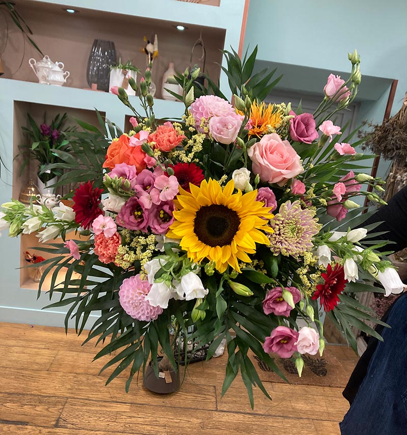 Bouquet de fleurs fraîches pour souhaiter un bon rétablissement, conçu par Pom’Violette