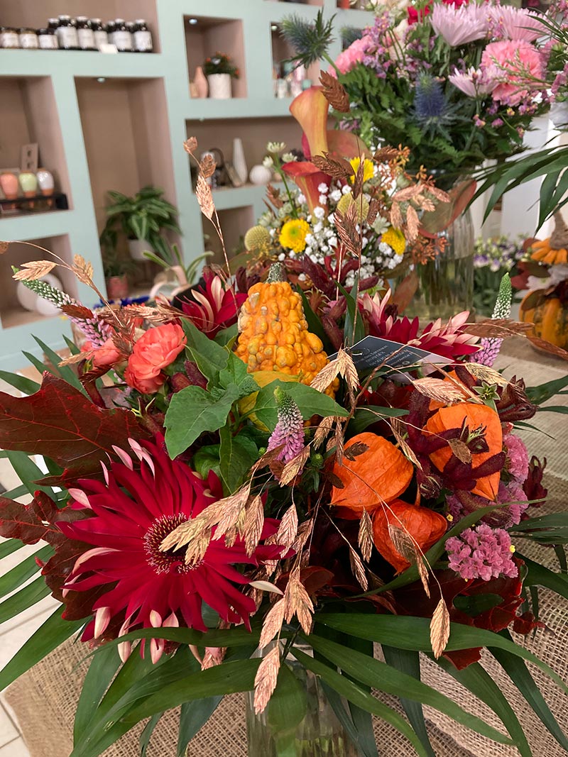 Composition fleurie d’automne, une attention délicate proposée par Pom’Violette