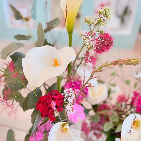 Création florale en cours de réalisation